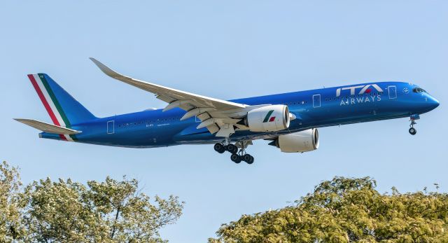 Airbus A350-900 (EI-IFC)