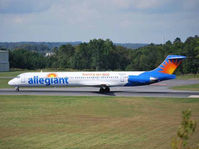 McDonnell Douglas MD-83 (N866GA) - Takeoff roll runway 20 at KJQF - 10/3/14