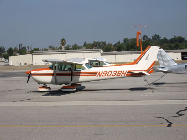 Cessna Skyhawk (N9038H) - Parked at Fullerton