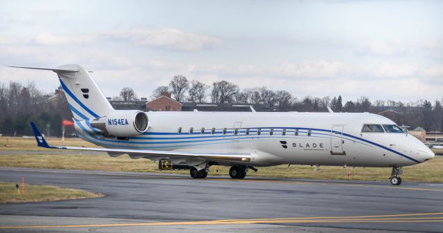 Canadair Regional Jet CRJ-200 (N154EA)