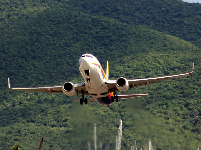 Boeing 737-800 (9Y-JMF)