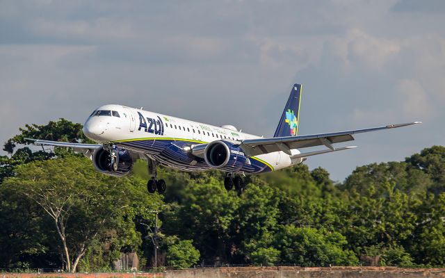 EMBRAER ERJ-190-400 (PS-AEX)
