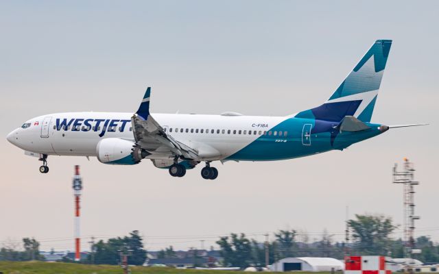 Boeing 737 MAX 8 (C-FIBA)