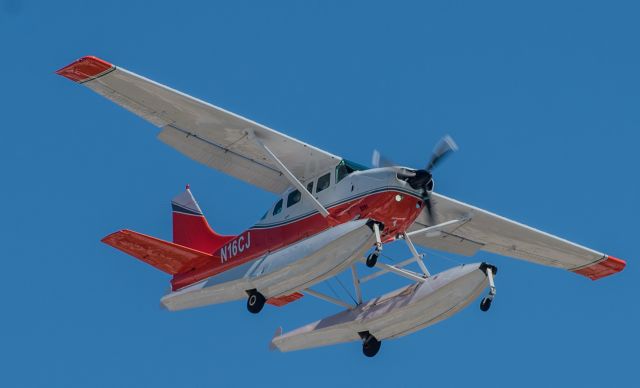 Cessna 206 Stationair (N16CJ) - Short final , runway 23 , returning from Key West