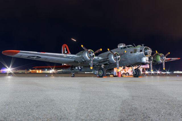 Boeing B-17 Flying Fortress (N3701G) - Madras Maiden on her first visit to the Gem State. Full quality photo --> a rel=nofollow href=http://www.airliners.net/photo/Untitled/Boeing-B-17G-Flying-Fortress-299P/4961987http://www.airliners.net/photo/Untitled/Boeing-B-17G-Flying-Fortress-299P/4961987/a