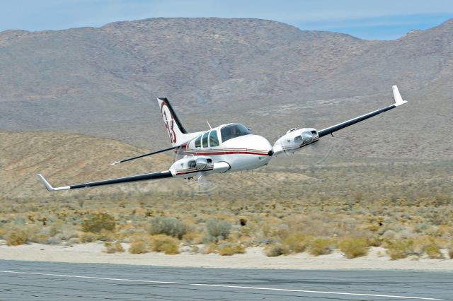 Beechcraft 55 Baron (N1PZ)