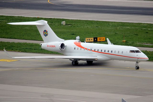 Bombardier Global Express (M-AGMA) - Taxiing to the ramp on 23-Apr-23 arriving from EGSS.