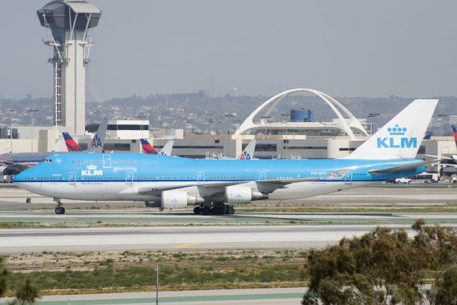 Boeing 747-400 (PH-BFV) - PH-BFV  Boeing  B747-406BC  KLM  KLAX  20130304  4127