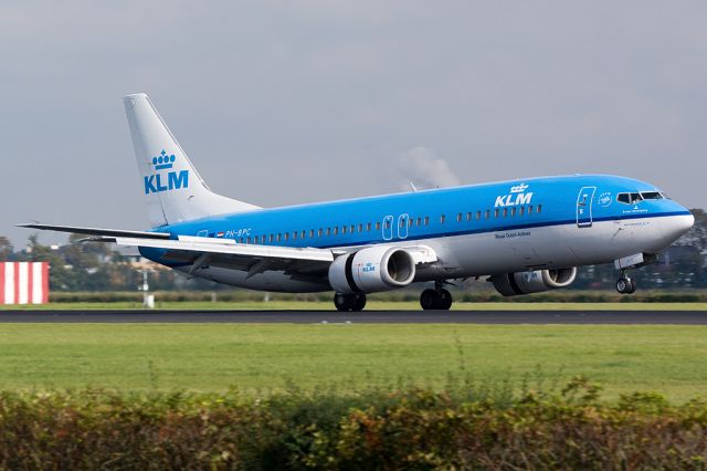 BOEING 737-400 (PH-BPC)