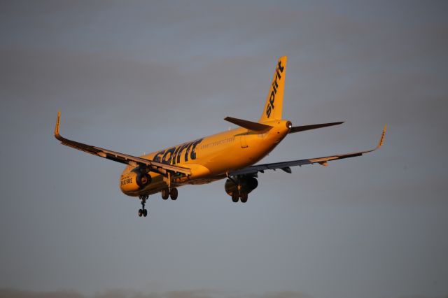 Airbus A321 (N664NK)