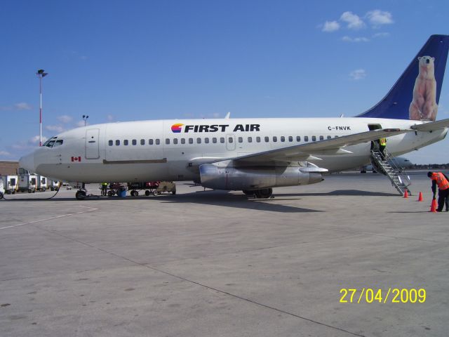 Boeing 737-200 (C-FNVK)