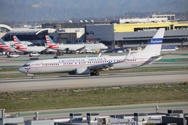 Boeing 737-900 (N75435)