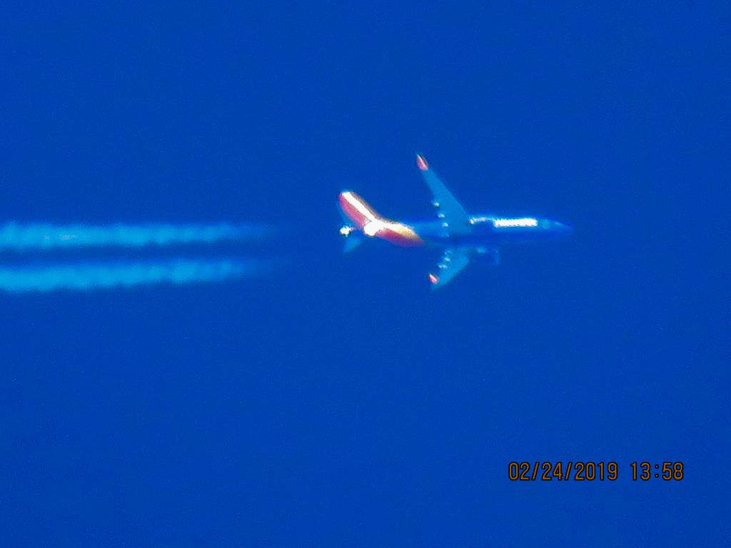Boeing 737 MAX 8 (N8725L)
