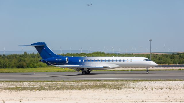 BOMBARDIER BD-700 Global 7500 —