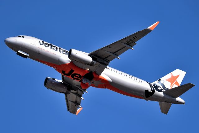 Airbus A320 (JA12JJ)