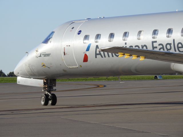 Embraer ERJ-145 (N625AE)