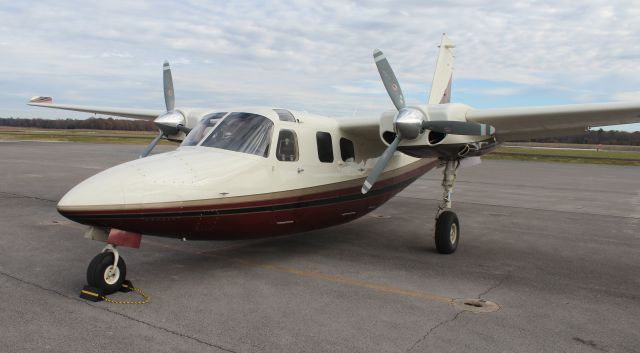 Aero Commander 500 (N571DC) - An Aero Commander 500S Shrike Commander on the ramp at Pryor Regional Airport, Decatur, AL - December 3, 2020.