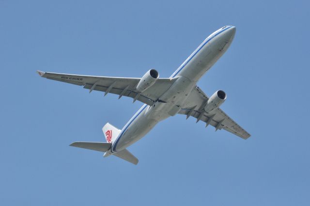 Airbus A330-300 (B-6523) - An A333 is taking off from runway 18L