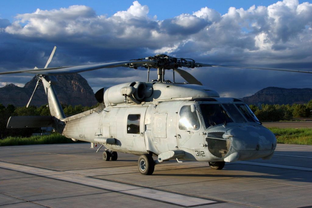 — — - This marine Blackhawk stopped in Sedona for fuel