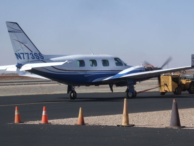 Piper Navajo (N773SS)