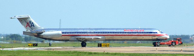 McDonnell Douglas MD-82 (N7550)