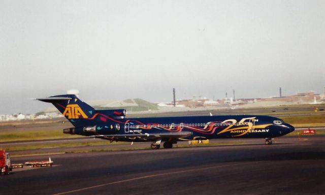 BOEING 727-200 (N772AT) - 25th Anniversary scheme at Logan in May 2000. 