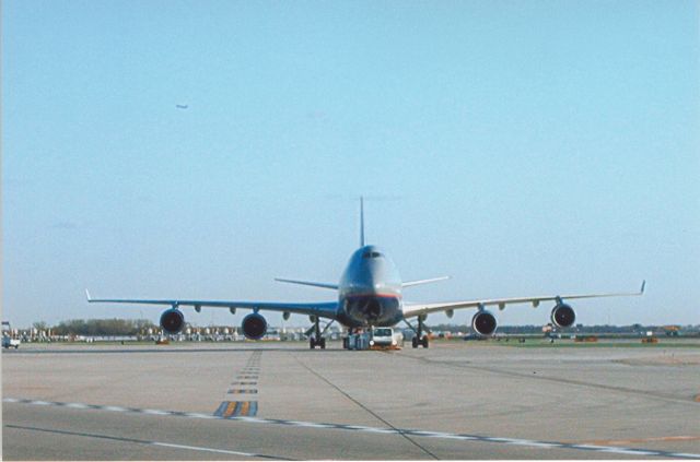 Boeing 747-400 —