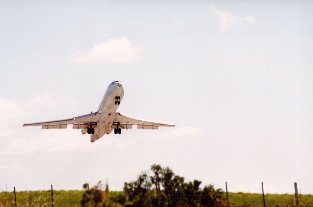 Boeing 727-100 (VH-ANA) - Airborne of runway 14R at YMLT