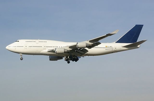 Boeing 747-400 (EC-MDS)