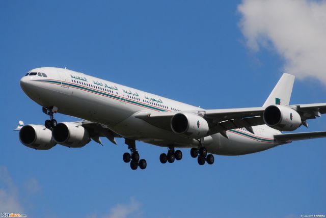 Airbus A340-500 (7T-VPP)