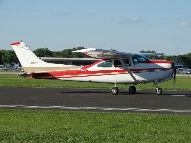 Cessna Skylane RG (N999HP)