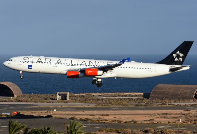 Airbus A340-300 (OY-KBM)