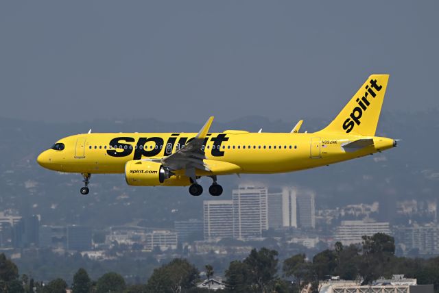 Airbus A320neo (N992NK)