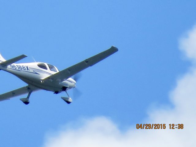 Cirrus SR-20 (N6188X)