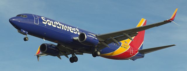 Boeing 737-800 (N8544Z)