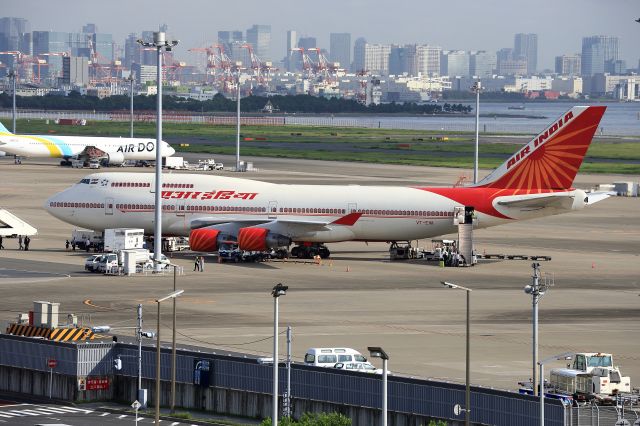 Boeing 747-400 (VT-EVA)