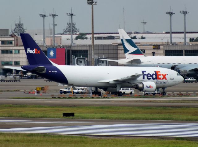 Airbus A300F4-600 (N672FE) - FedEx Express