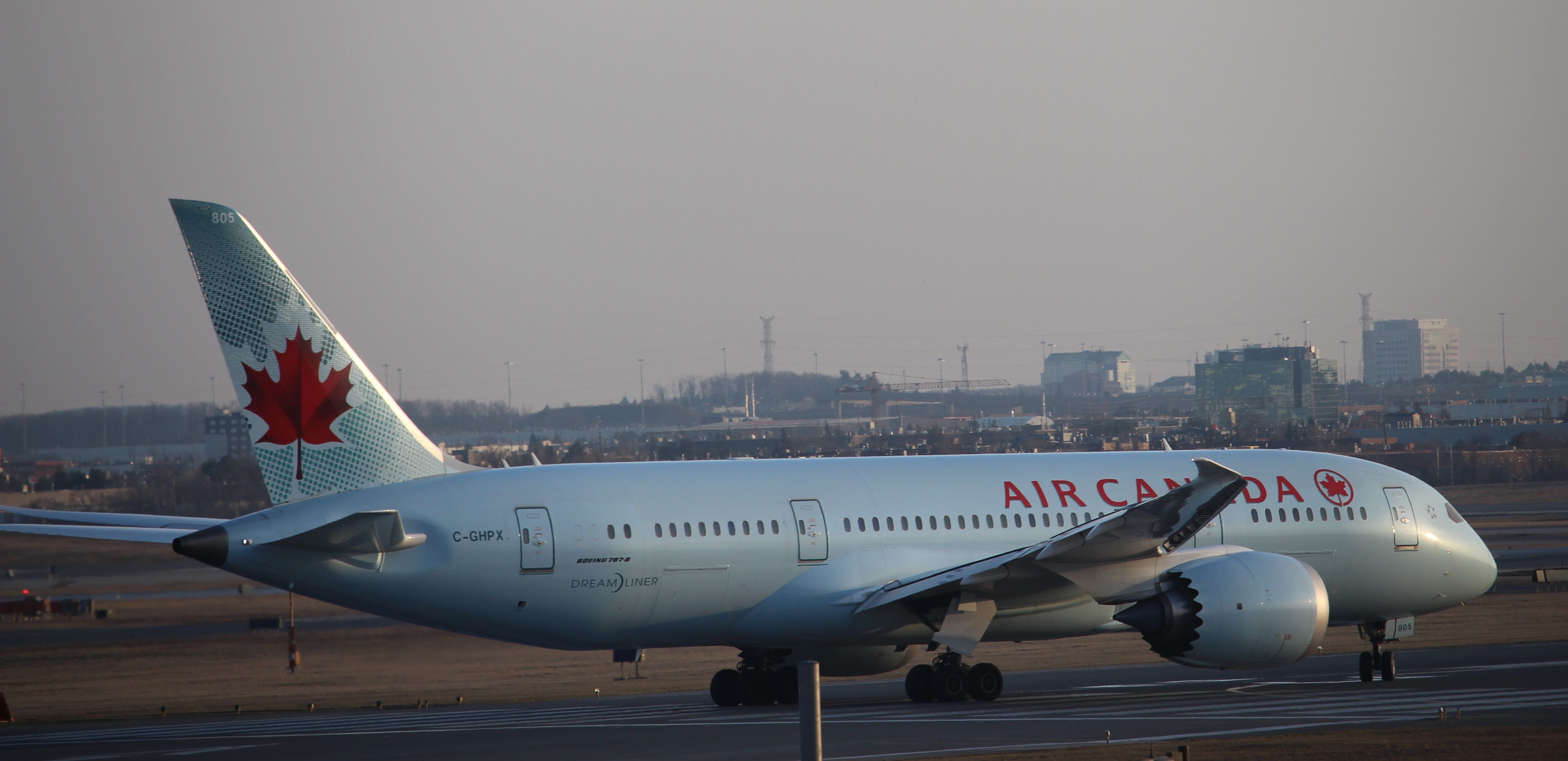 Boeing 787-8 (C-GHPX)