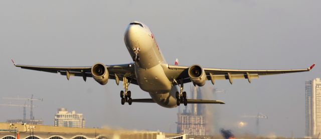 Airbus A330-300 (HB-JHI)