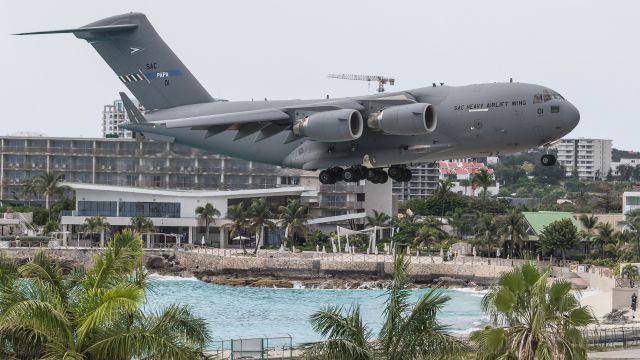 Boeing usa la realidad virtual para el mantenimiento del C-17 - Fly News