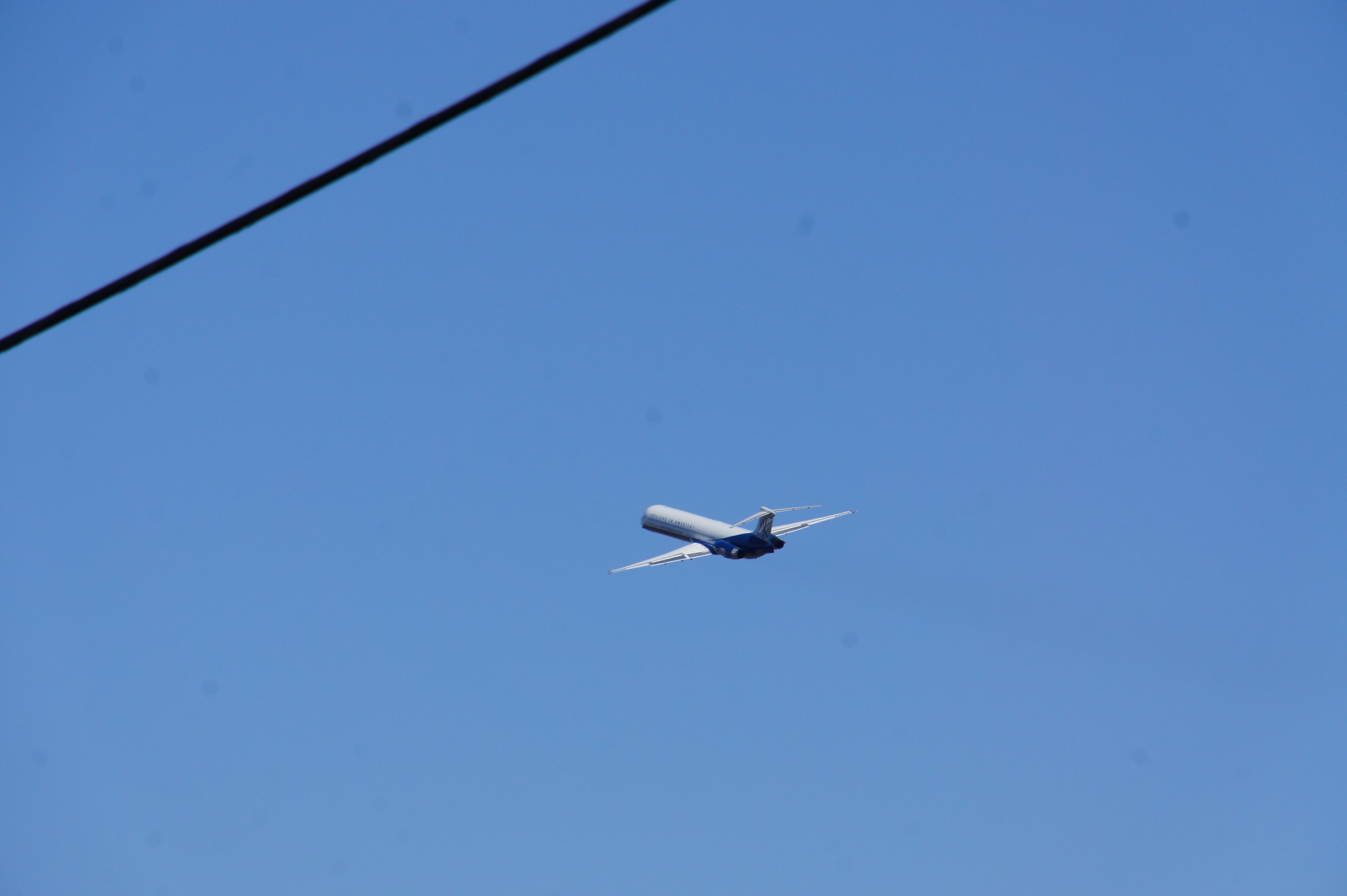 McDonnell Douglas MD-83 (N949NS) - Mitt Romney departing Lynchburg, VA on 11/05/2012