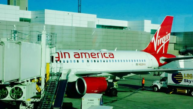 Airbus A319 (N529VA)