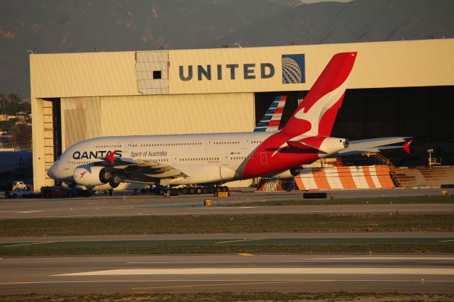 Airbus A380-800 (VH-OQB)
