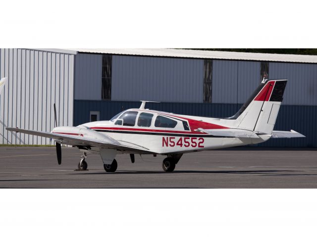 Beechcraft 55 Baron (N54552)