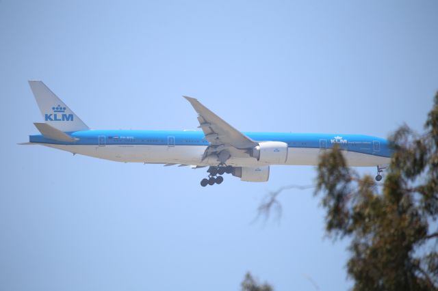 BOEING 777-300ER (PH-BVG)