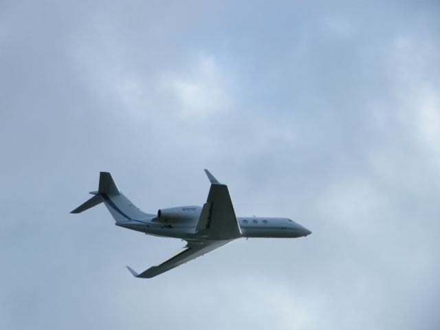 Gulfstream Aerospace Gulfstream IV (N767DT) - N767DT G450 DEP EINN 19-02-2012