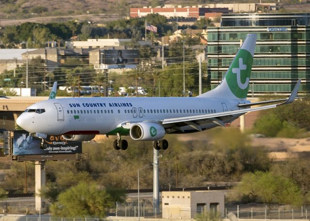 Boeing 737-800 (PH-HSM)