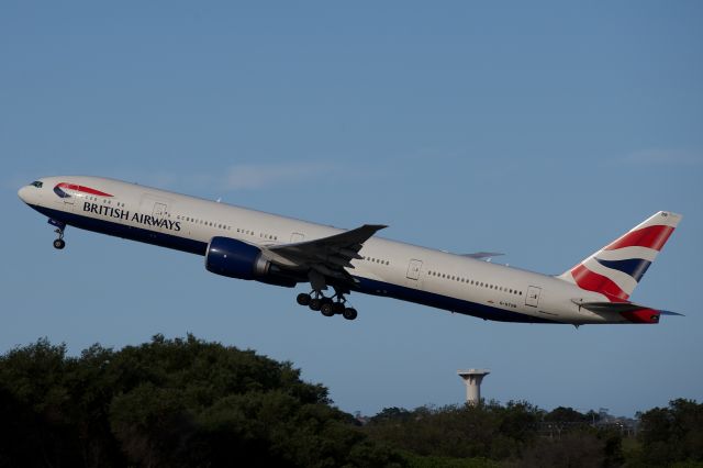 BOEING 777-300 (G-STBB) - BA16 LIFT OF RWY34L