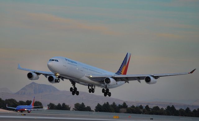 RP-C3432 — - Philippine Airlines Airbus A340-313X RP-C3432 (cn 187)  Las Vegas - McCarran International (LAS / KLAS) USA - Nevada, January 9, 2010 Photo: Tomas Del Coro