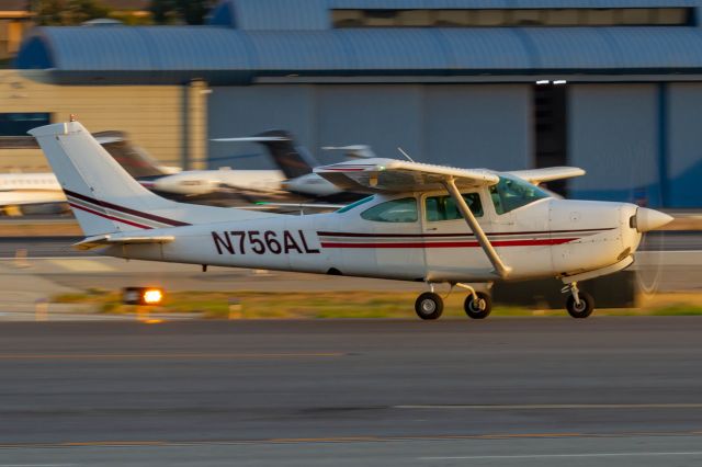 Cessna Skylane RG (N756AL)